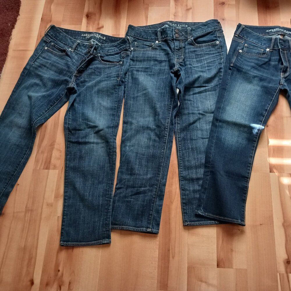 Bundle of 3 American Eagle Outfitter Jeans size 8